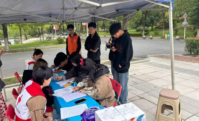 说明:献血新闻稿图片1